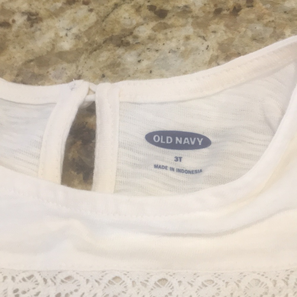 Old Navy Girls Top NEW Size 3T S/S cream color Dress With Cutout Crochet Design - Picture 4 of 8